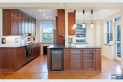 1450 Palisade 3I #3I, Fort Lee, NJ 07024 - Photo 4