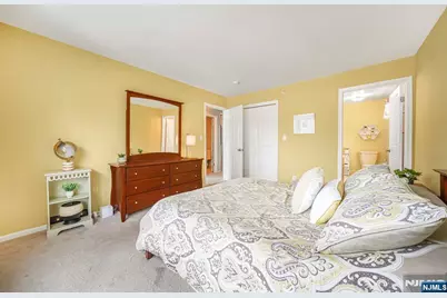 4-2 Vernon Court, Waldwick, NJ 07463 - Photo 12