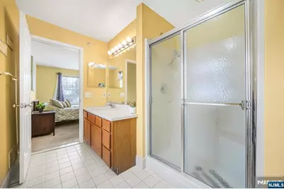 4-2 Vernon Court, Waldwick, NJ 07463 - Photo 14