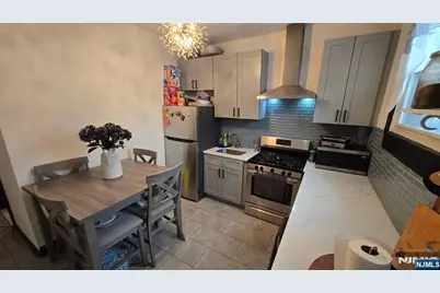 32 Emmet Street, Newark, NJ 07114 - Photo 8