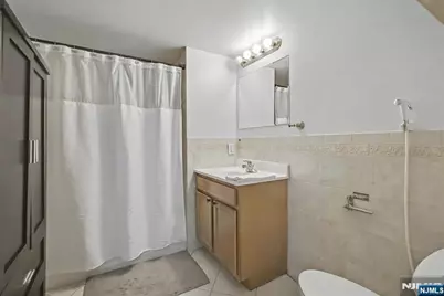 4301 Park Avenue 3F #3F, Union City, NJ 07087 - Photo 16