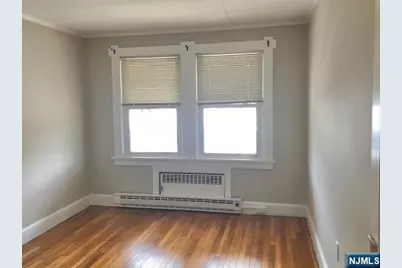 636 Wyckoff Avenue, Wyckoff Township, NJ 07481 - Photo 6