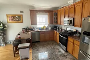 248 Kingsland Ave 1, Lyndhurst Township, NJ 07071 - Photo 4