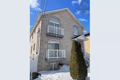 248 Kingsland Avenue 1 #1, Lyndhurst Township, NJ 07071 - Photo 2
