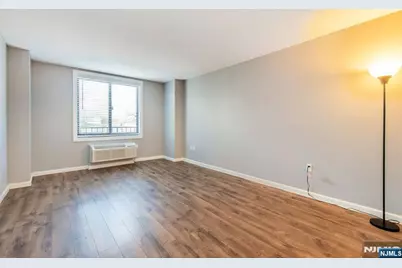 115 Polifly Road 5D #5D, Hackensack, NJ 07601 - Photo 8