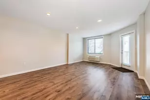 115 Polifly Road 5D, Hackensack, NJ 07601 - Photo 4