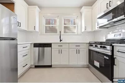 28 State Street 2 #2, Bloomfield, NJ 07003 - Photo 2