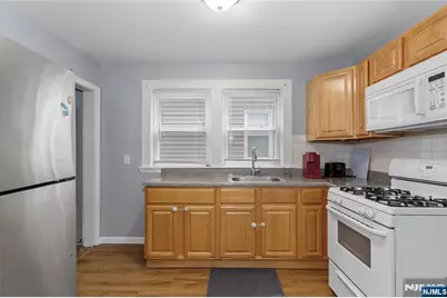 51 Ampere Parkway, East Orange, NJ 07017 - Photo 12