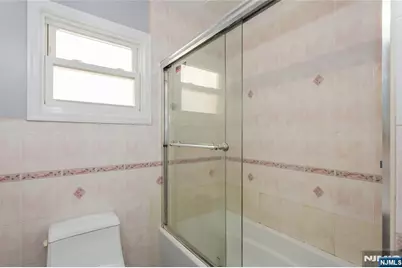 51 Ampere Parkway, East Orange, NJ 07017 - Photo 22