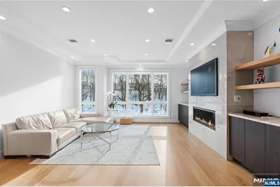 217 5th Street B #B, Palisades Park, NJ 07650 - Photo 2