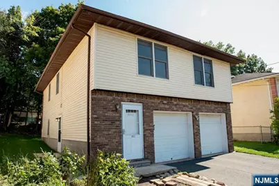 2052 Hoefleys Lane, Fort Lee, NJ 07024 - Photo 22