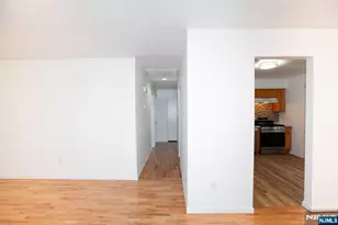 2052 Hoefleys Ln, Fort Lee, NJ 07024 - Photo 14