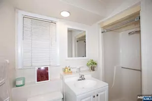 2052 Hoefleys Ln, Fort Lee, NJ 07024 - Photo 18