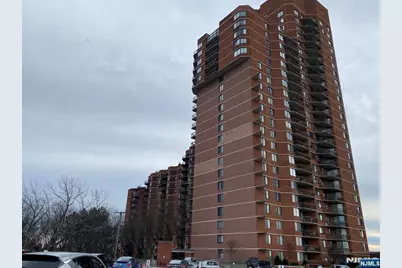 1836 Harmon Cove Tower 1836 #1836, Secaucus, NJ 07094 - Photo 26