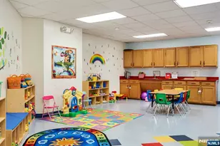 1836 Harmon Cove Tower 1836, Secaucus, NJ 07094 - Photo 20