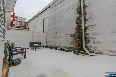 562 18th Street, Newark, NJ 07103 - Photo 16