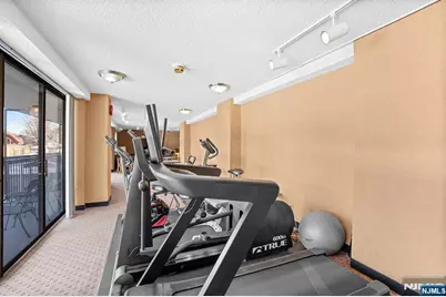 277 Prospect Avenue 18B #18B, Hackensack, NJ 07601 - Photo 26