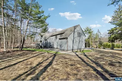 11 Carlough Road, Upper Saddle River, NJ 07458 - Photo 42