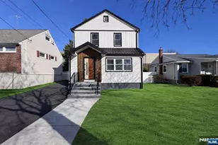 309 Ottawa Ave, Hasbrouck Heights, NJ 07604 - Photo 2