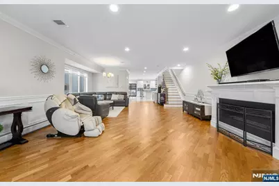 532 6th Street A #A, Palisades Park, NJ 07650 - Photo 4