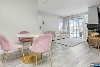 1068 Cambridge Court, Mahwah, NJ 07430 - Photo 6