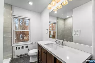 1614 Center Ave, Fort Lee, NJ 07024 - Photo 10