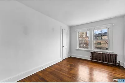 1614 Center Avenue, Fort Lee, NJ 07024 - Photo 14