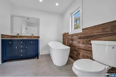 378 Marvin Avenue, Hackensack, NJ 07601 - Photo 30