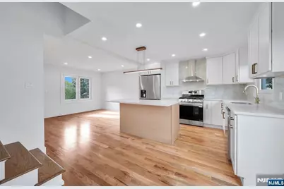 378 Marvin Avenue, Hackensack, NJ 07601 - Photo 8