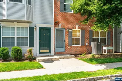 2249 Margaret Court, Mahwah, NJ 07430 - Photo 4