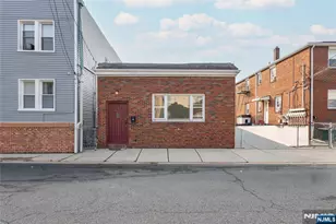 86 Farnham Ave, Garfield, NJ 07026 - Photo 16