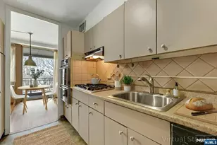 2 Horizon Rd, Fort Lee, NJ 07024 - Photo 2