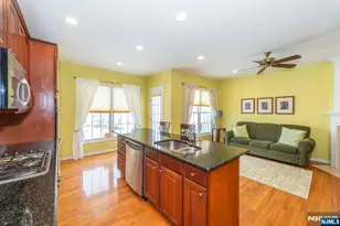 92 Independence Trail 1004, Totowa, NJ 07512 - Photo 10