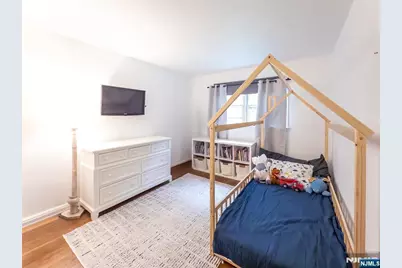 19 Bedford Road, Dumont, NJ 07628 - Photo 12