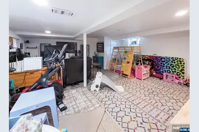 19 Bedford Road, Dumont, NJ 07628 - Photo 28