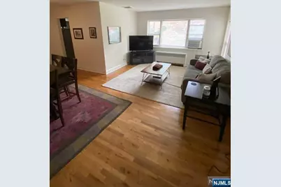 280-320 Oak Street 320C #320C, Ridgewood, NJ 07450 - Photo 6