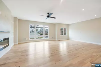 428 Lafayette Avenue, Cliffside Park, NJ 07010 - Photo 28