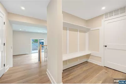 428 Lafayette Avenue, Cliffside Park, NJ 07010 - Photo 4