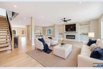 428 Lafayette Avenue, Cliffside Park, NJ 07010 - Photo 26