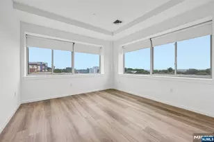 2 Executive Dr 621, Fort Lee, NJ 07024 - Photo 6