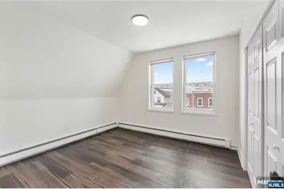 676 Chestnut 3 #3, Kearny, NJ 07032 - Photo 4