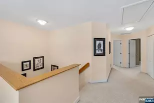 19 Fox Run Rd, Allendale, NJ 07401 - Photo 16