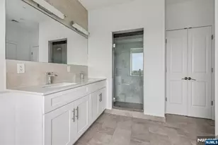 2 Executive Dr 812, Fort Lee, NJ 07024 - Photo 12