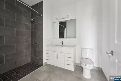 2 Executive Drive 817 #817, Fort Lee, NJ 07024 - Photo 8