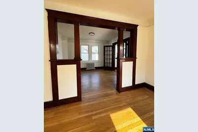 44 Hickory Avenue, Bergenfield, NJ 07621 - Photo 2