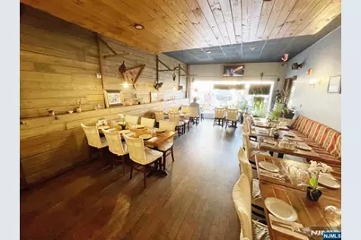 555 Anderson Avenue, Cliffside Park, NJ 07010 - Photo 6