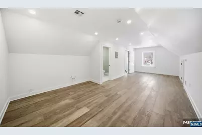 28 Irving Street, Montclair, NJ 07042 - Photo 14