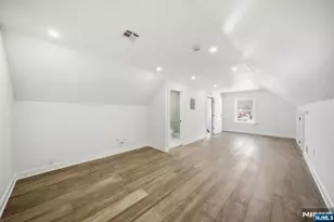 28 Irving St, Montclair, NJ 07042 - Photo 14