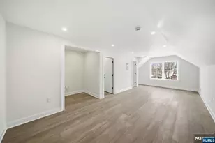 28 Irving St, Montclair, NJ 07042 - Photo 34