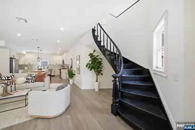 28 Irving Street, Montclair, NJ 07042 - Photo 2